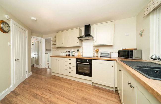 Ferry View Cottage - Private Balcony - Foto 26