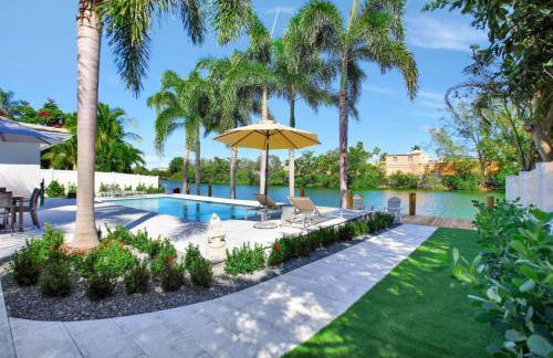 Lakefront Family Fun Home with Private Dock 3BR 2B - Foto 77