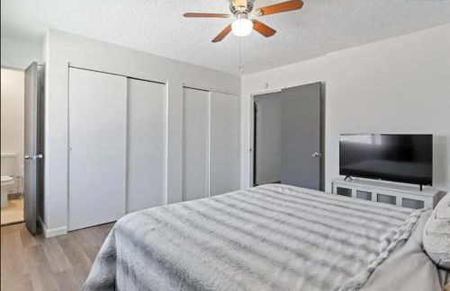 3-bedroom building in serene Saint Ann with WiFi, AC - Foto 3