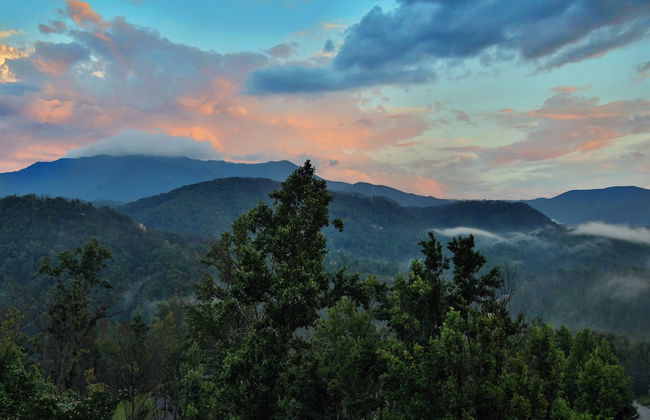 Above It All - Four Bedroom Cabin - Foto 37