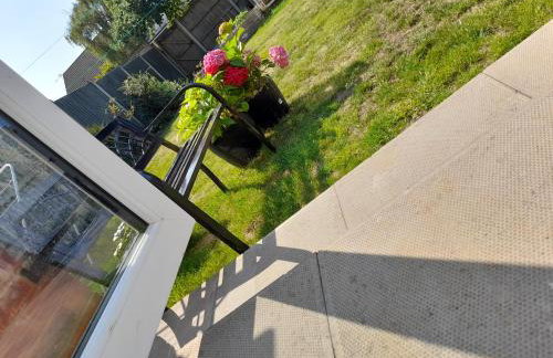 Cosy and Private with 55"TV and Dedicated Toilet Shower Space - Foto 56