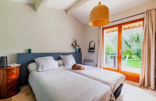 Grande Villa Provençale avec Piscine Privée à Gémenos - Foto 12