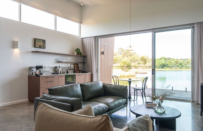 Edge Luxury Villas - Photo 12