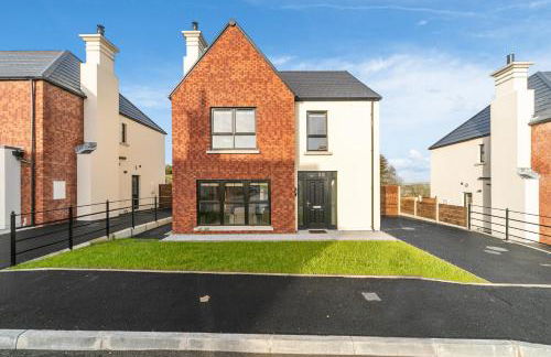 Modern Entire Home steps from the Train Station - Foto 40