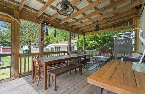 The Great Escape - renovated in-town charm! - Foto 40