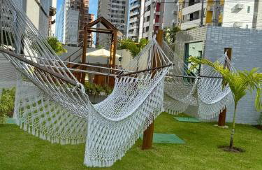 Flat VIP em Boa Viagem - Perto Aeroporto-Shopping Recife e Praia - check in 24h - wi-fi rápido - prédio piscina, coworking, academia e etc - Foto 45