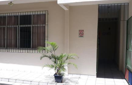 Sua Kitnet na Praia 12 Atenção PEQUENA Só prá dormir Ambiente Familiar Ar Cond TV Microondas Frigobar Internet Centro - Foto 16