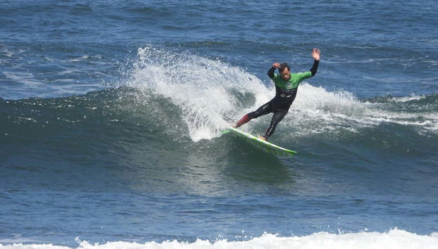 Surfando as ondas do Cantábrico