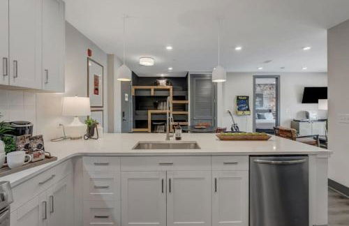 6 Min to Broadway - Gym Rooftop Sleeps 8 - Foto 24