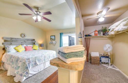 Bay View, Pool Access Romantic Galveston Retreat! - Foto 17