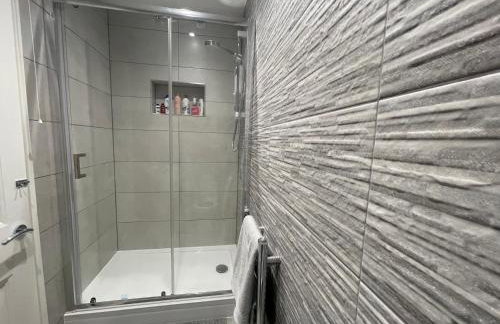 Modern Luxury 3 bed house - Foto 5