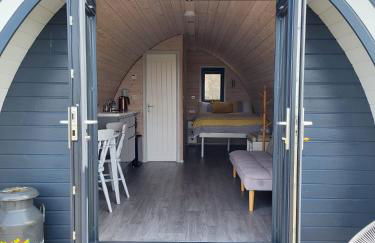 Ballyhemlin Pods - Haw thorn - Foto 22