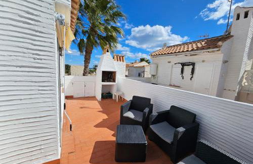 House Next to Beach in Tropical Garden - Foto 13