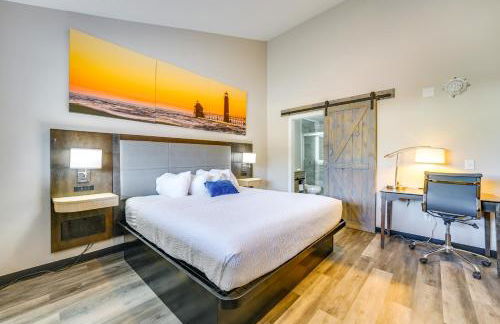 WFH-Friendly Studio Near Lighthouse Beach! - Foto 13