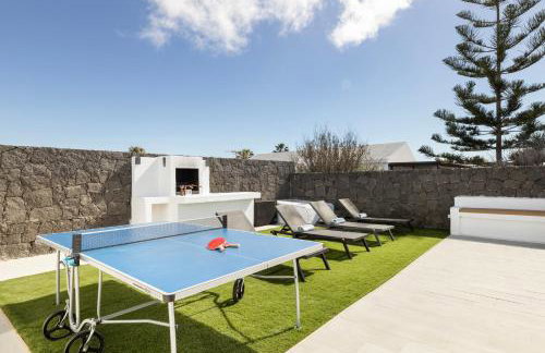 Villa Cactus - Large Private Plot - Heated Pool & BBQ - Luxury Vacation - Foto 10