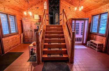 Luxe Spa Cabin: Hot Tub + Sauna + Fire - Foto 57