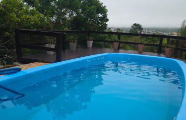 Chalé de 2 dormitórios com piscina e churrasqueira - Foto 7