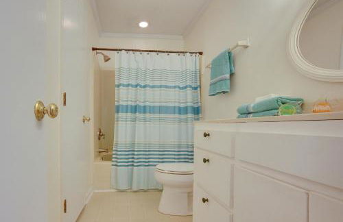 Near Edisto Beach State Park Home with Lanais! - Foto 17