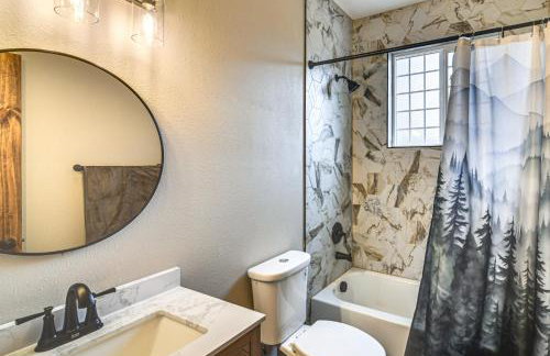 Hike and Fish Group Getaway with Hot Tub in Bailey! - Foto 18