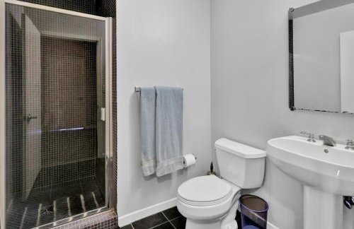 Gaslamp 2 bed Penthouse Petco Park Convention Ctr - Foto 24