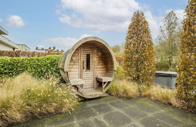 Brand new Luxury Villa on a Small-scale Park With its own Jetty - Photo 69