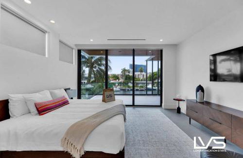 Carlotta- New Construction Luxury Waterfront Villa - Foto 17