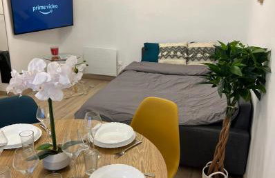 PARIS-MONTROUGE Magnifique Appartement 2 pièce de 36m2 - très cosy pour 1 à 5 personnes refait à neuf - ENTIRE APARTMENT LUXIRIOUS AND WARM - Montrouge Paris 14ème - Proche Aéroport Orly & Parc Expositions Porte de Versailles FREE WIFI GRATUIT - Foto 71