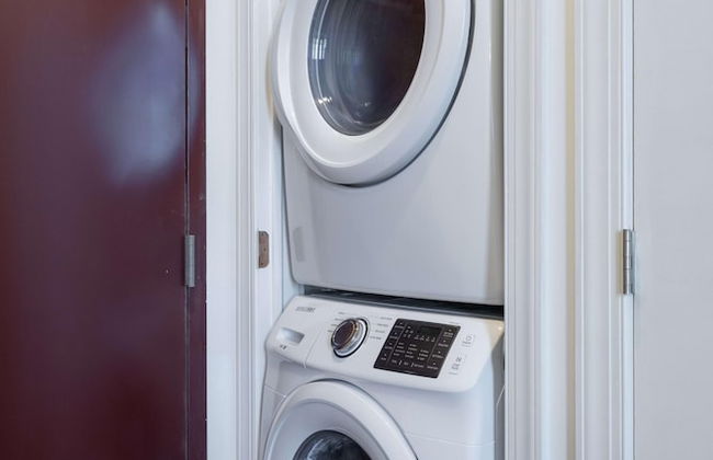 Sosuite 2BR Apt w Balcony, W/d, Gym, On-site Bar - Foto 14