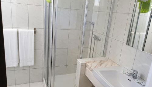 Tarik by Atlantichotels - AL - Foto 3, Shower