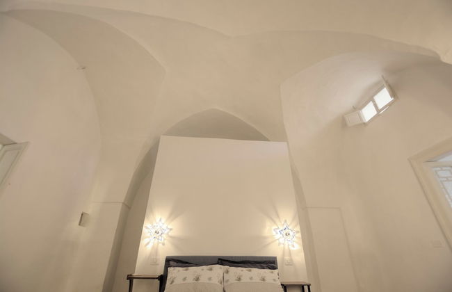 Lovely 70s Style Patio and Terrace - Photo 10