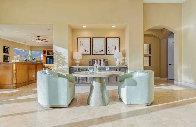 Hilltop Estate w/ Pool, Hot Tub, Fire Pit, Views Cleveland Vista by Avantstay - Foto 9