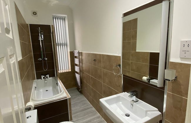 Charming 2-bed Apartment in Wolverhampton - Foto 12