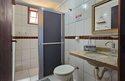 Charme de um típico chalé de campo com lareira. - Foto 24