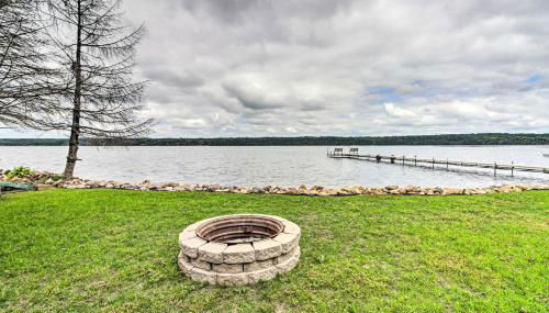 Dock and Fire Pit Shamineau Lake Retreat! - Foto 2