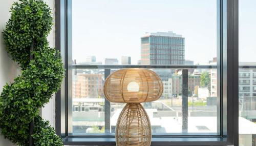 Luxury Apartment w King Bed Shared Pool & Rooftop - Foto 1