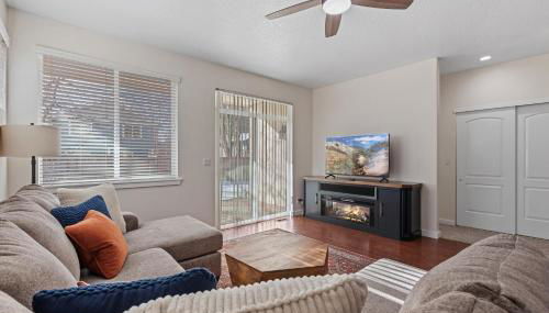 Downtown Yellow House in Coeur d' Alene ID - Foto 1