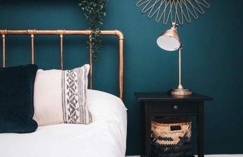 Commercial House, By Solace Stays - Foto 35