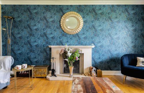 Alton Villa, Sleeps 12, Great for Families, Undercover Hotub & Games Room - Foto 23