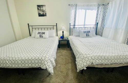 Family friendly, 3 bedroom house, with king bed for up to 15 - BBQ - Internet - jet tub - Foto 17