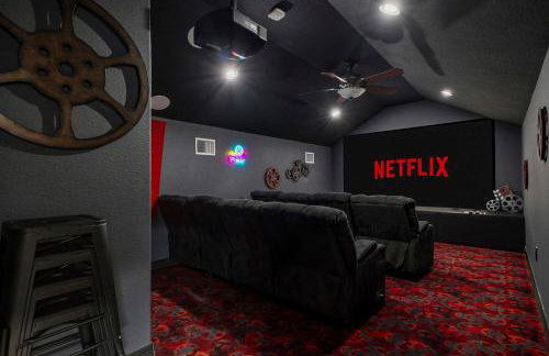 Lake Travis Family Retreat with Theater Game Room and BBQ 7 min from Marina - Foto 29