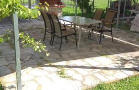 Entire villa with big garden and BBQ amenities - Foto 23