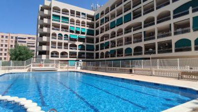vacaciones en pineda con 2 piscinas, playa a 5 min - Foto 1