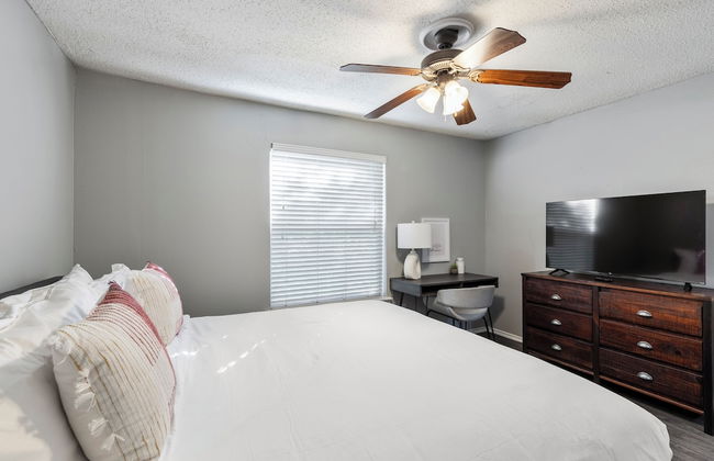 Landing Grand Prairie - Photo 17