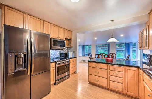 Cozy Redmond Retreat Spacious Deck and Yard! - Foto 2