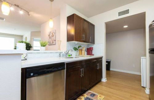 Cozy 2BR Apt in Downtown LA with Pool & Hot Tub - Foto 30