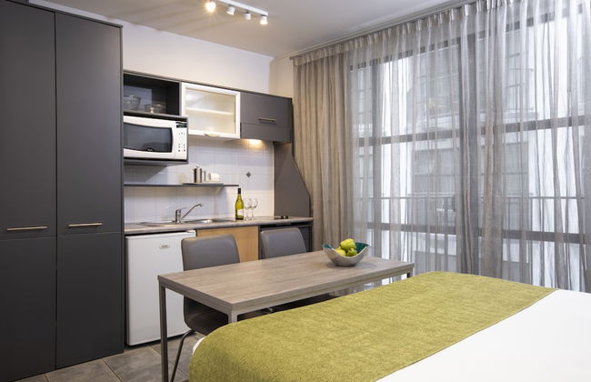 Quest Atrium Serviced Apartments - Photo 10