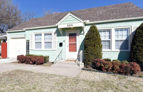 BLUE FLAMINGO'S CHARMING HOME-Heart of Tulsa2- Cherry St-Expo-11th - Foto 74