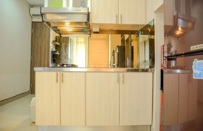 Prime Location Studio Apartment at Elpis Residence near Ancol - Foto 18