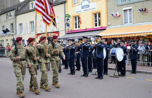 Gîte le C-47 proche des plages du Débarquement - Foto 15