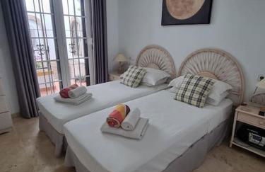 Fabulous 3 bedroom Townhouse located within Villa Martin - Foto 16